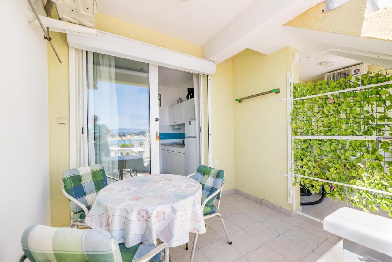 Beach Holiday Baska Apartment *