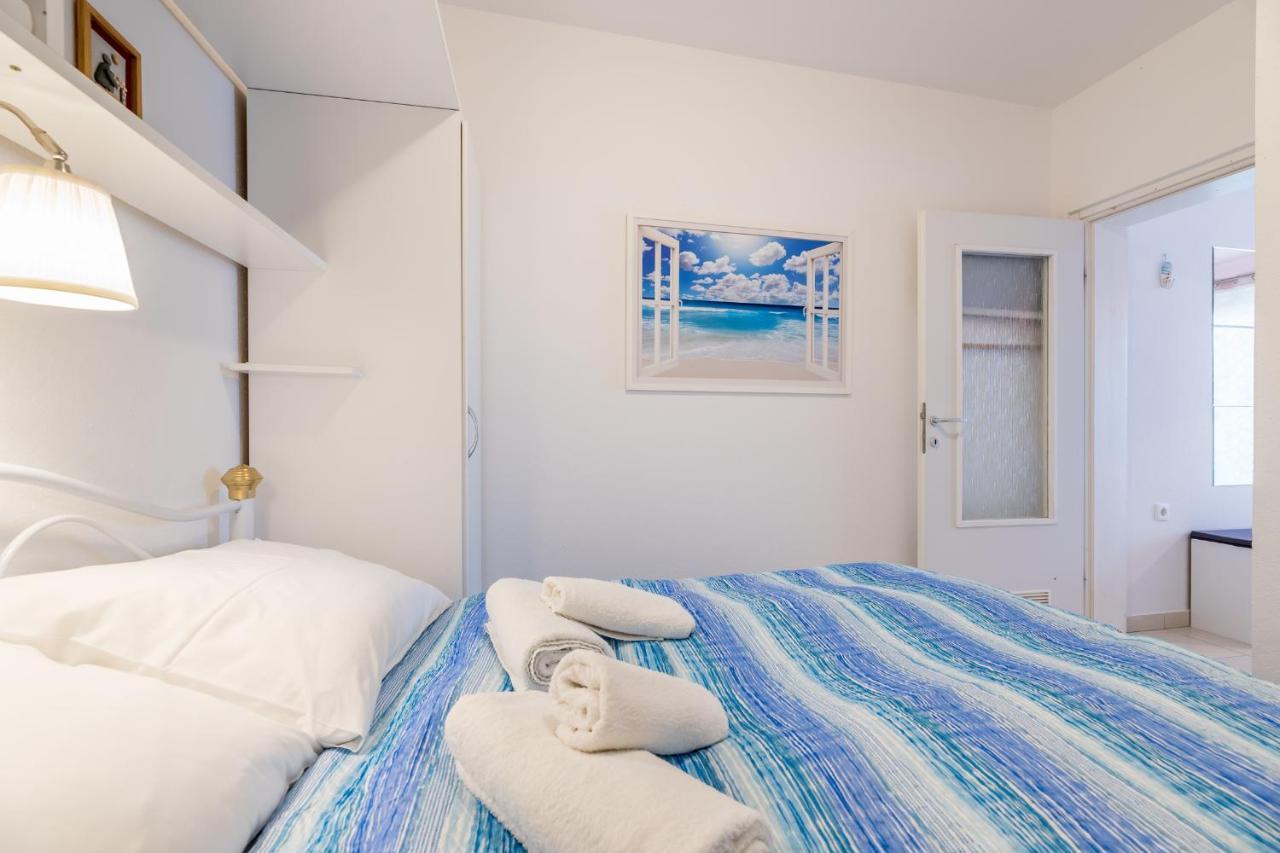 Beach Holiday Baska Apartment